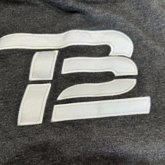 TB12 Grey Hooded Pull-Over Sweatshirt Boys Size L - Picture 4 of 8